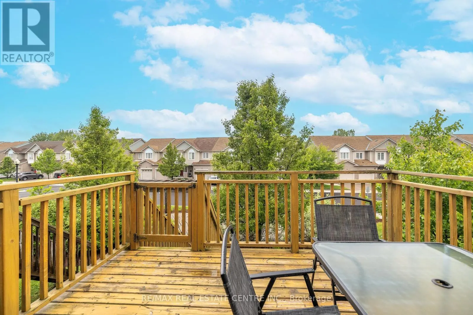 94 - 105 PINNACLE DRIVE