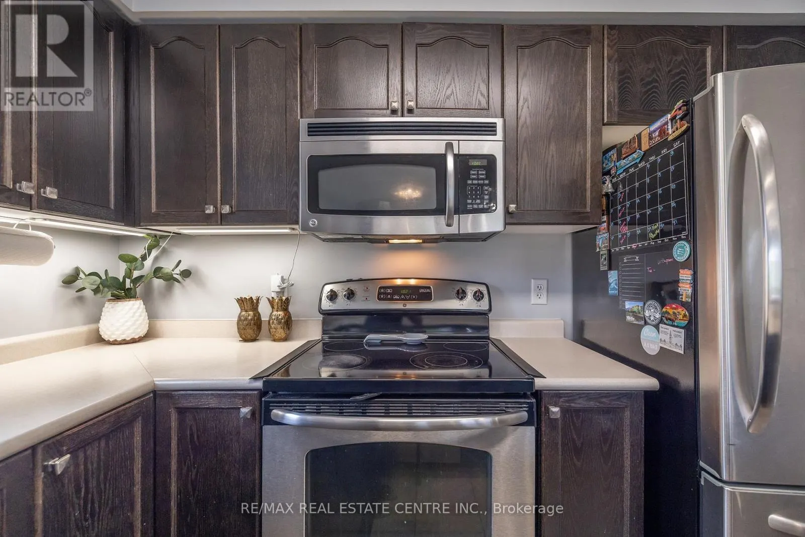 94 - 105 PINNACLE DRIVE