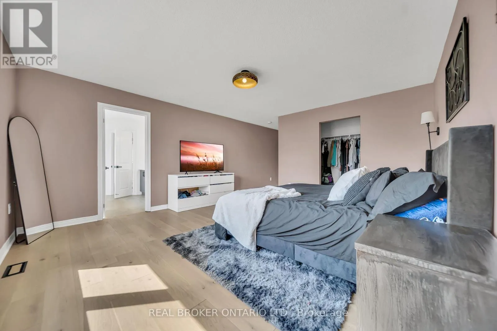 175 REA DRIVE