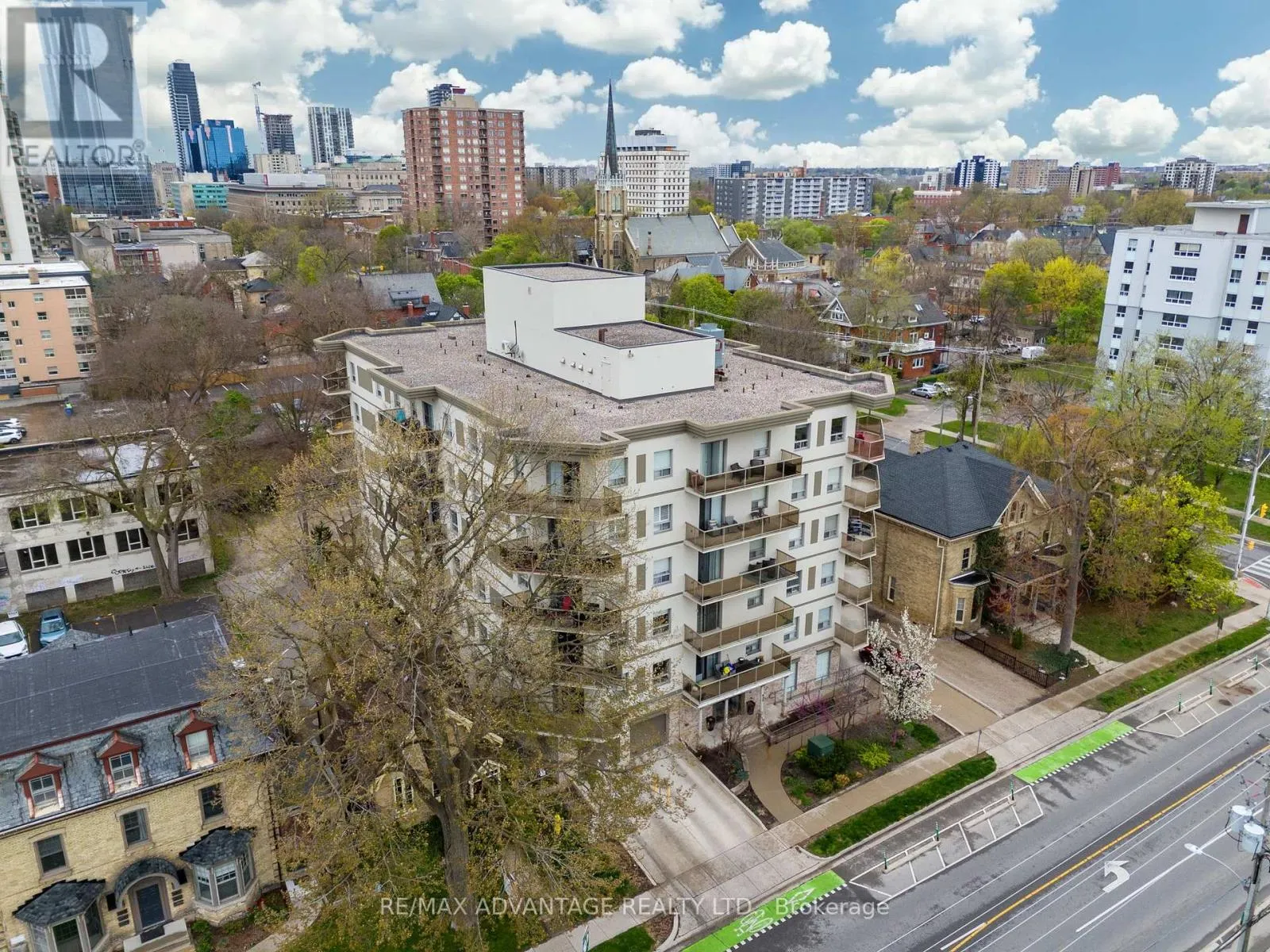 301 - 435 COLBORNE STREET, #301