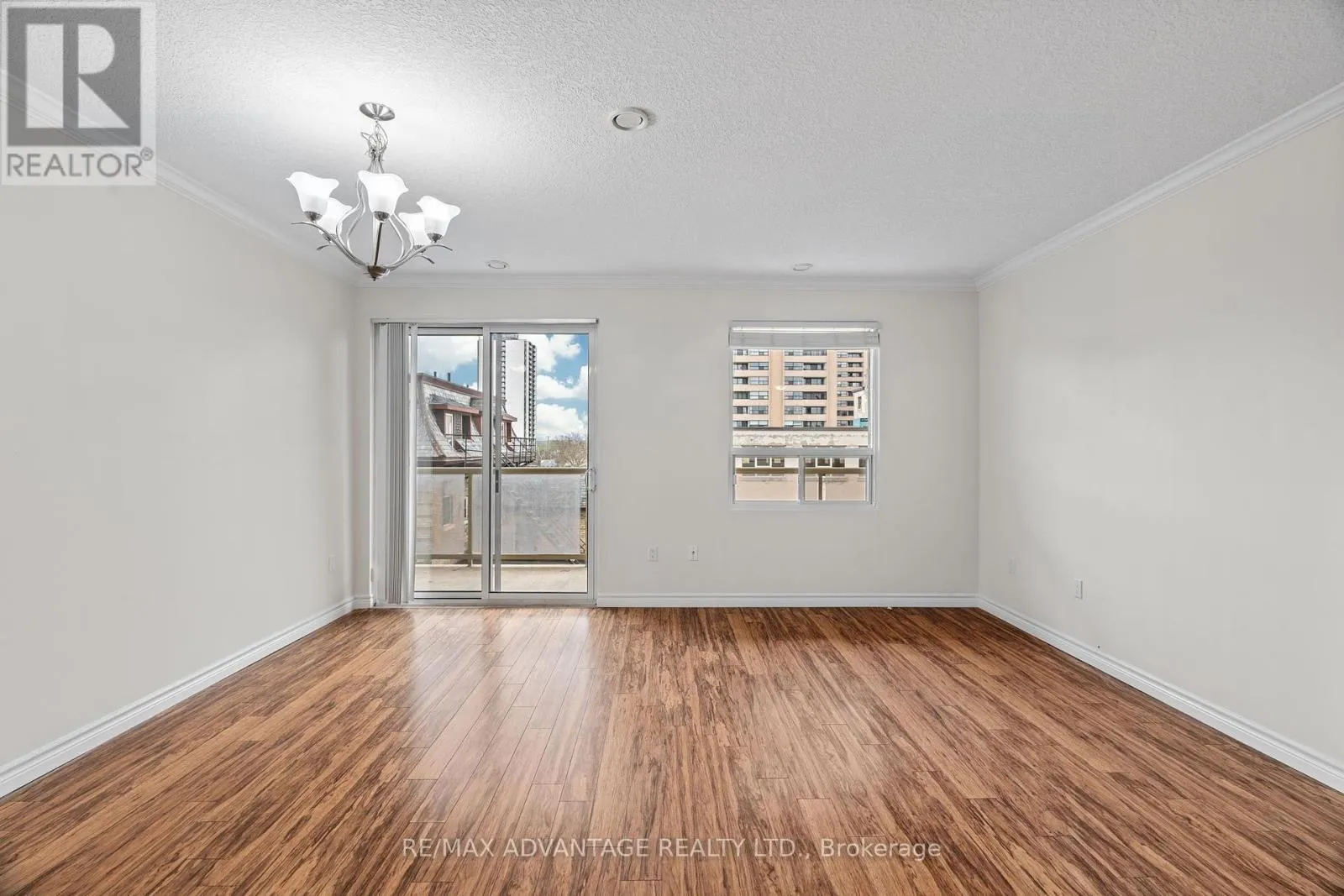 301 - 435 COLBORNE STREET, #301