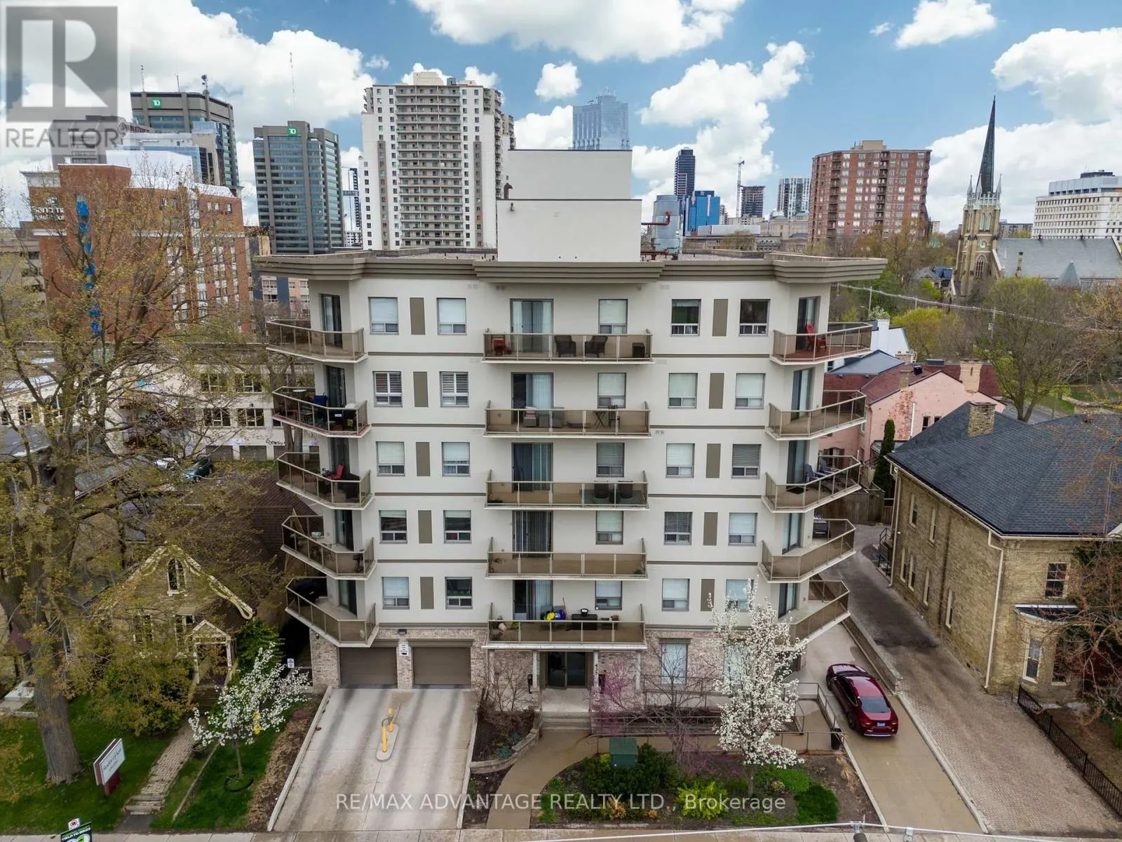301 - 435 COLBORNE STREET, #301