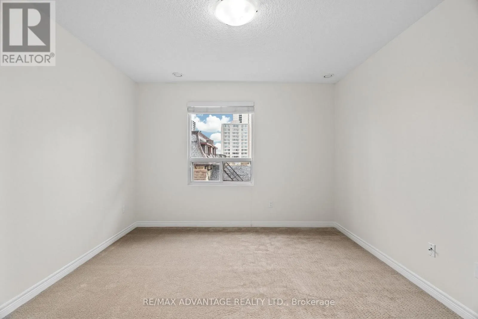 301 - 435 COLBORNE STREET, #301