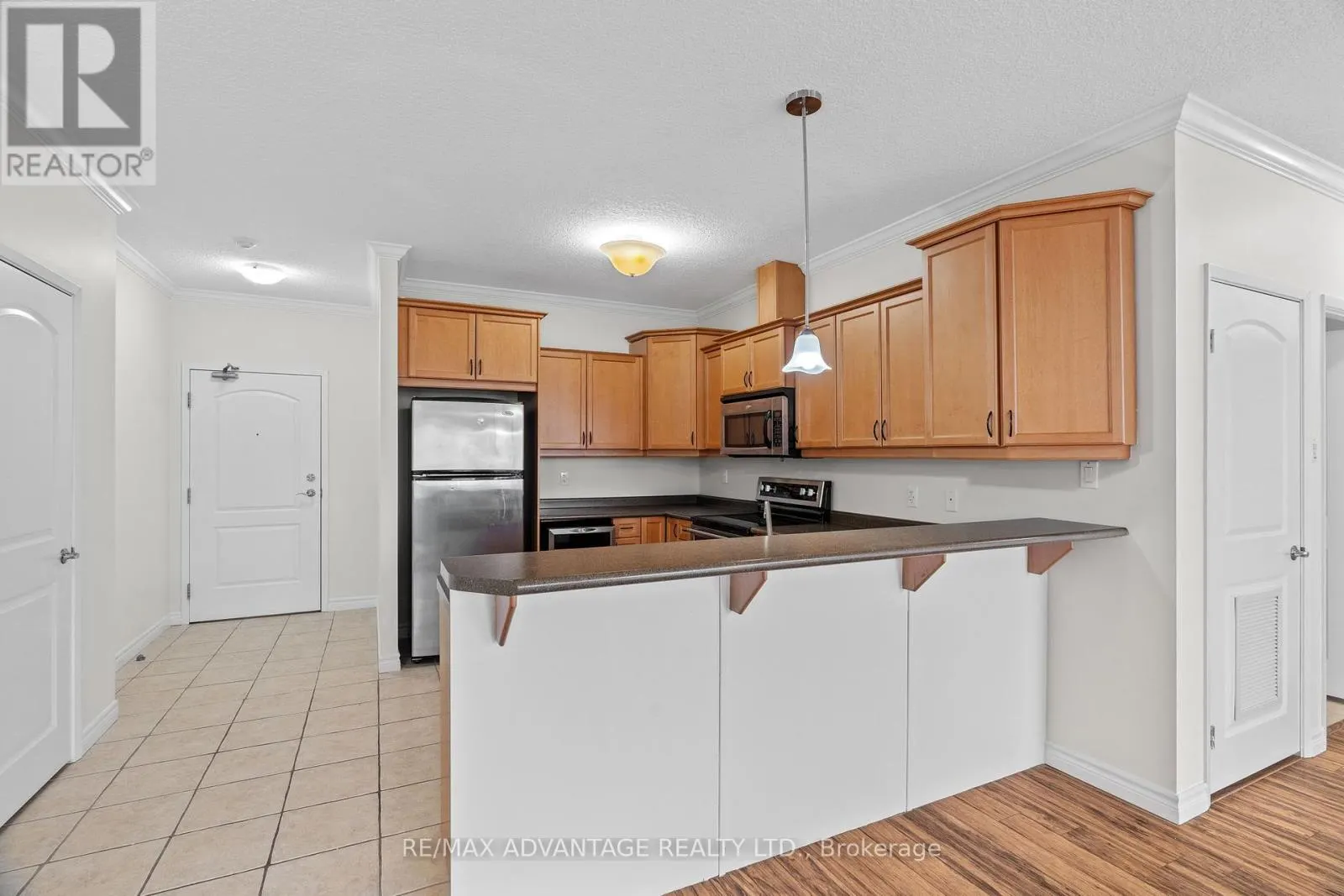 301 - 435 COLBORNE STREET, #301
