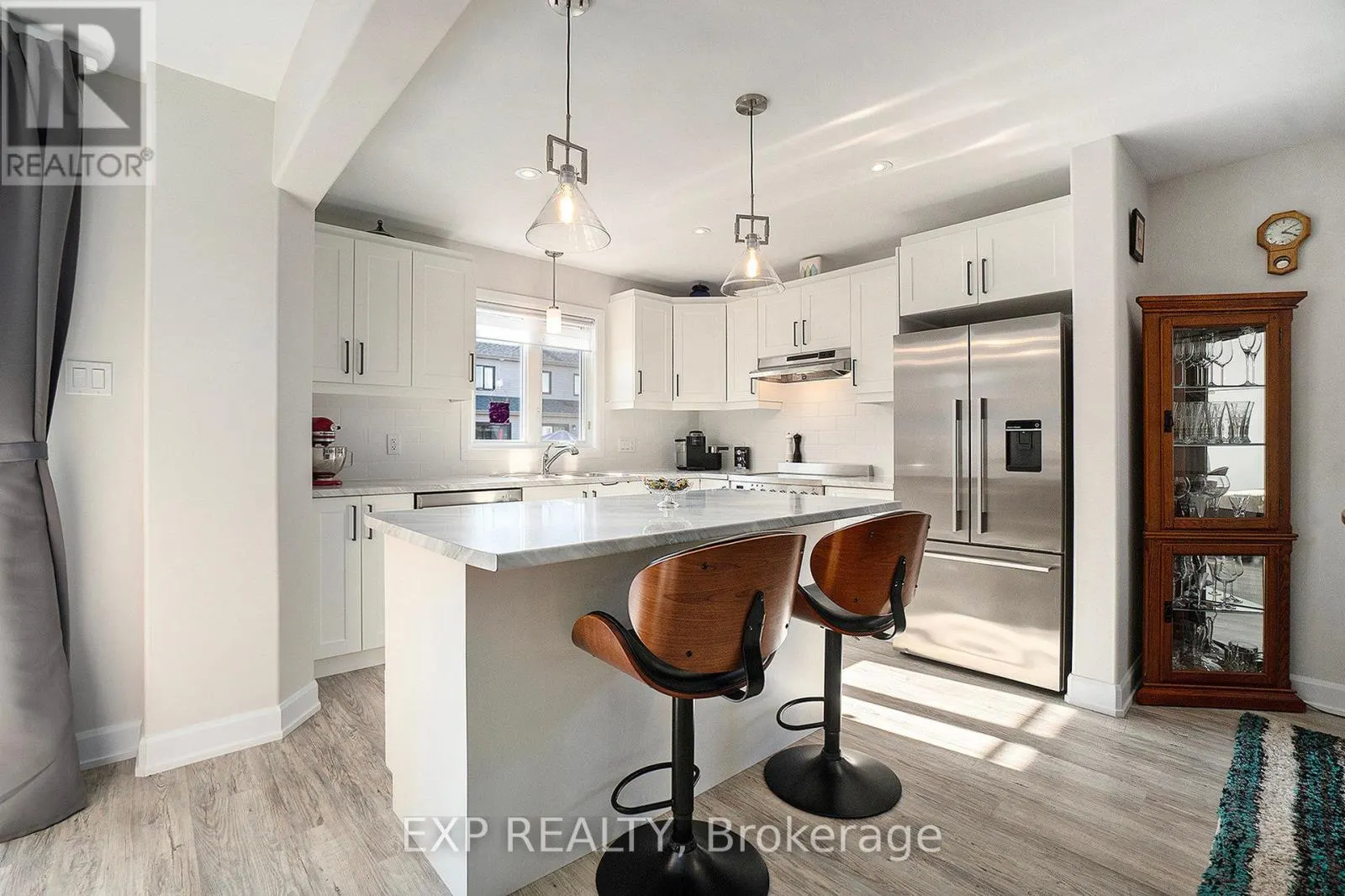704 AZURE STREET