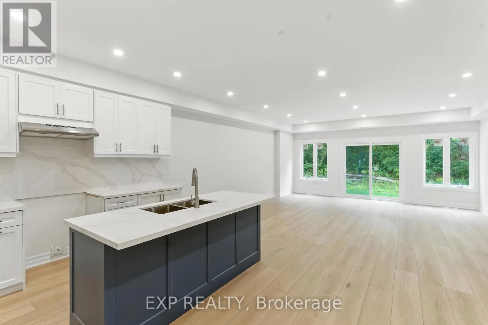 116 FORKS ROAD E