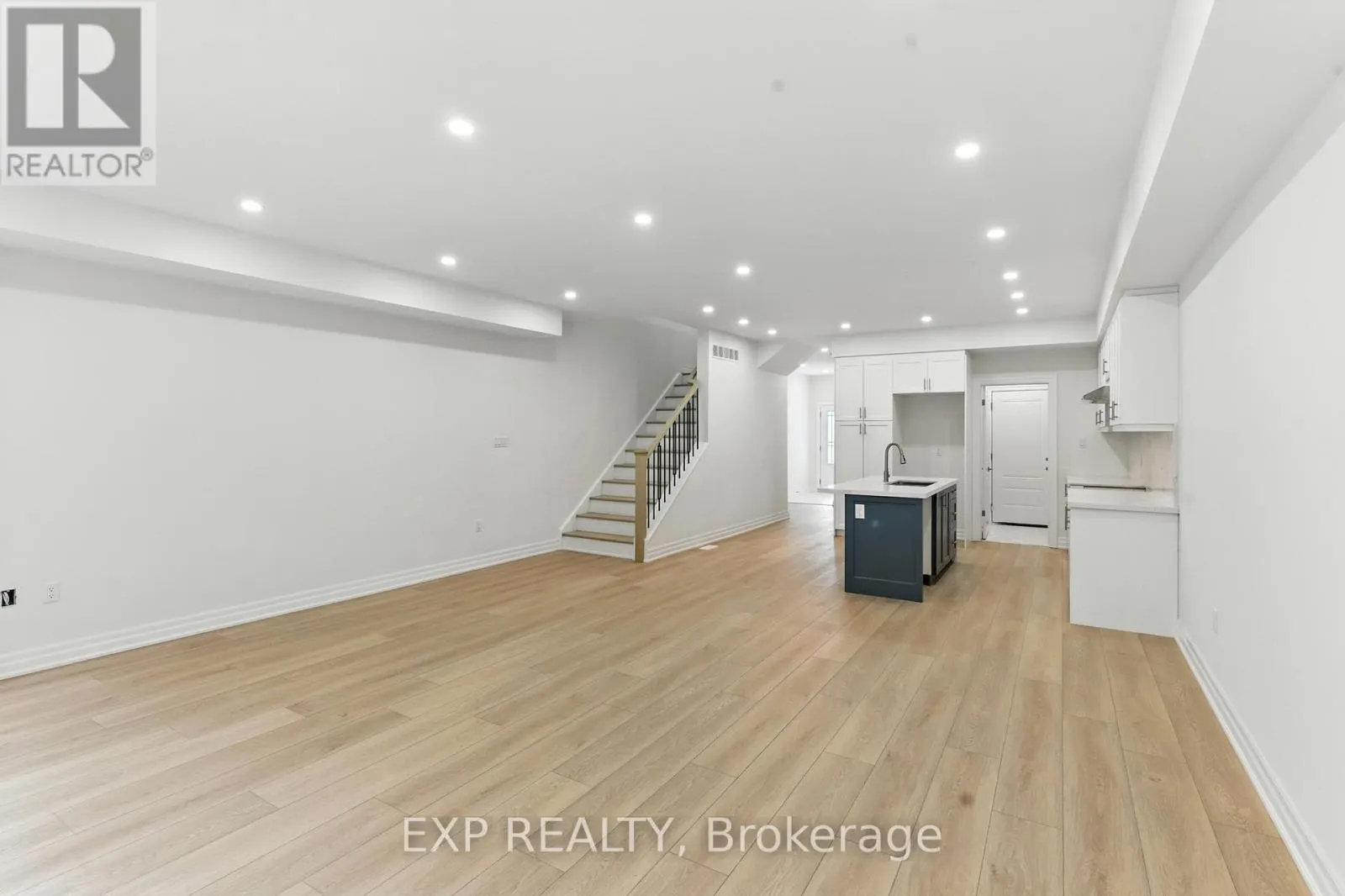 116 FORKS ROAD E