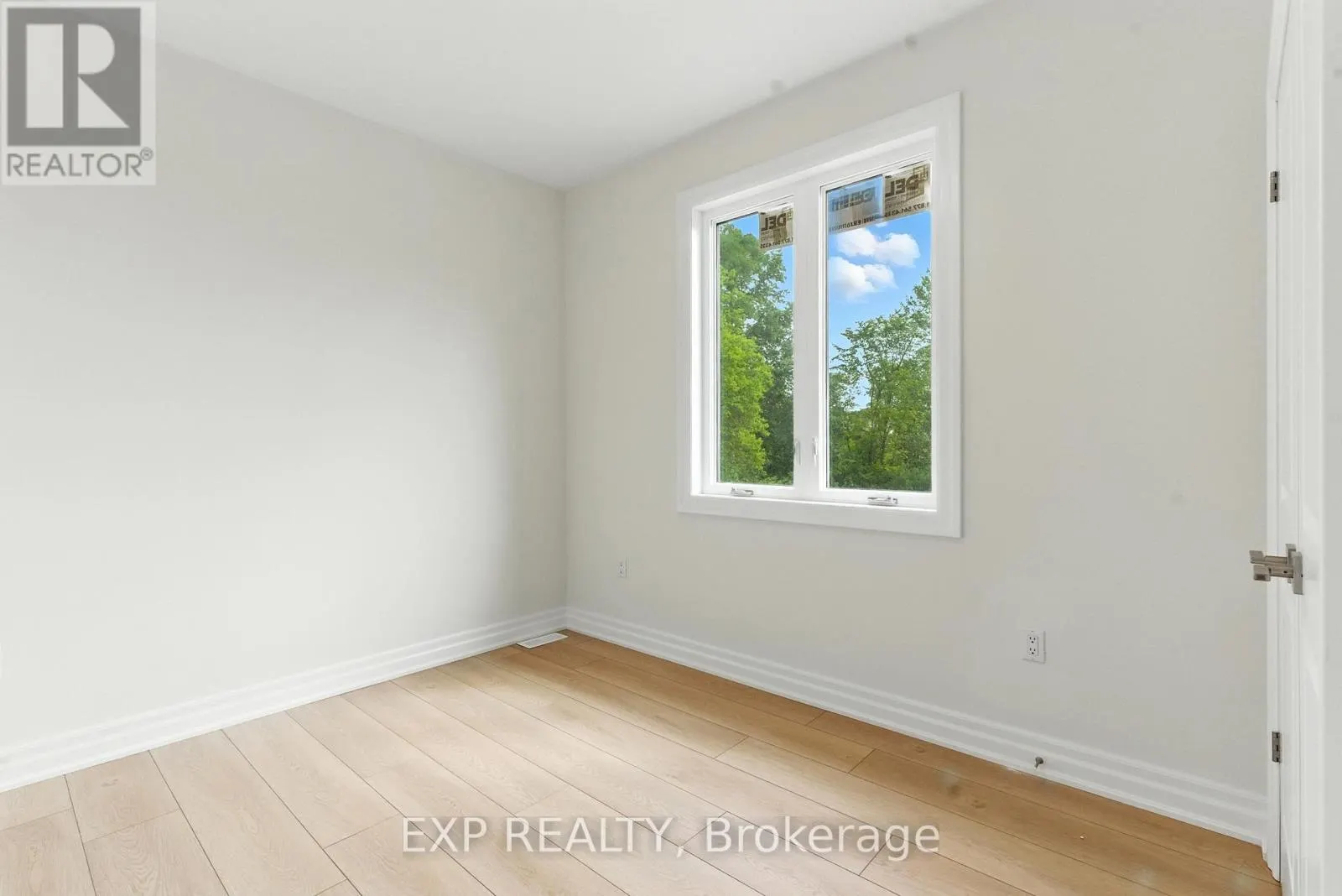 116 FORKS ROAD E