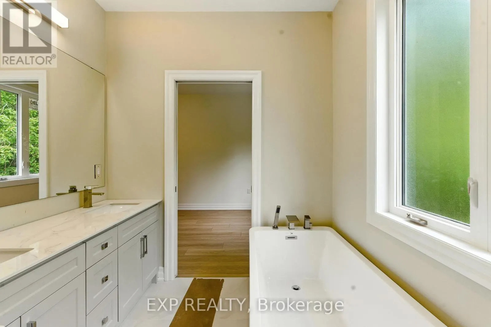 116 FORKS ROAD E