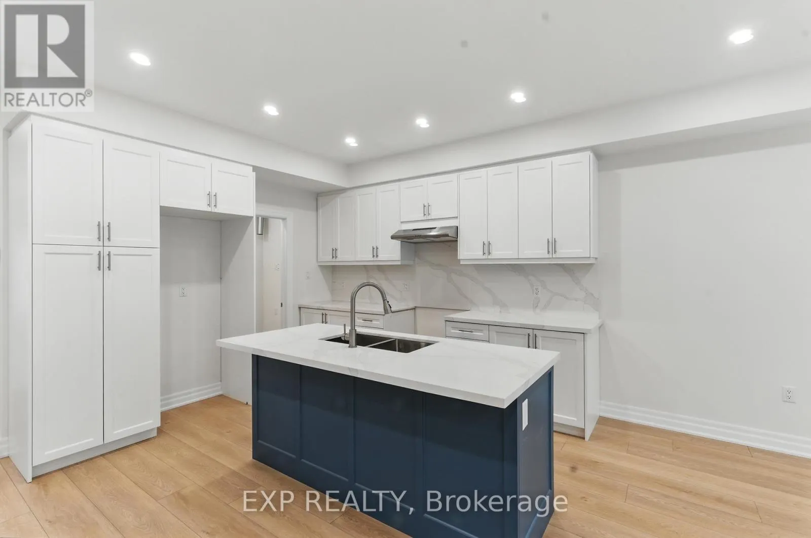 116 FORKS ROAD E