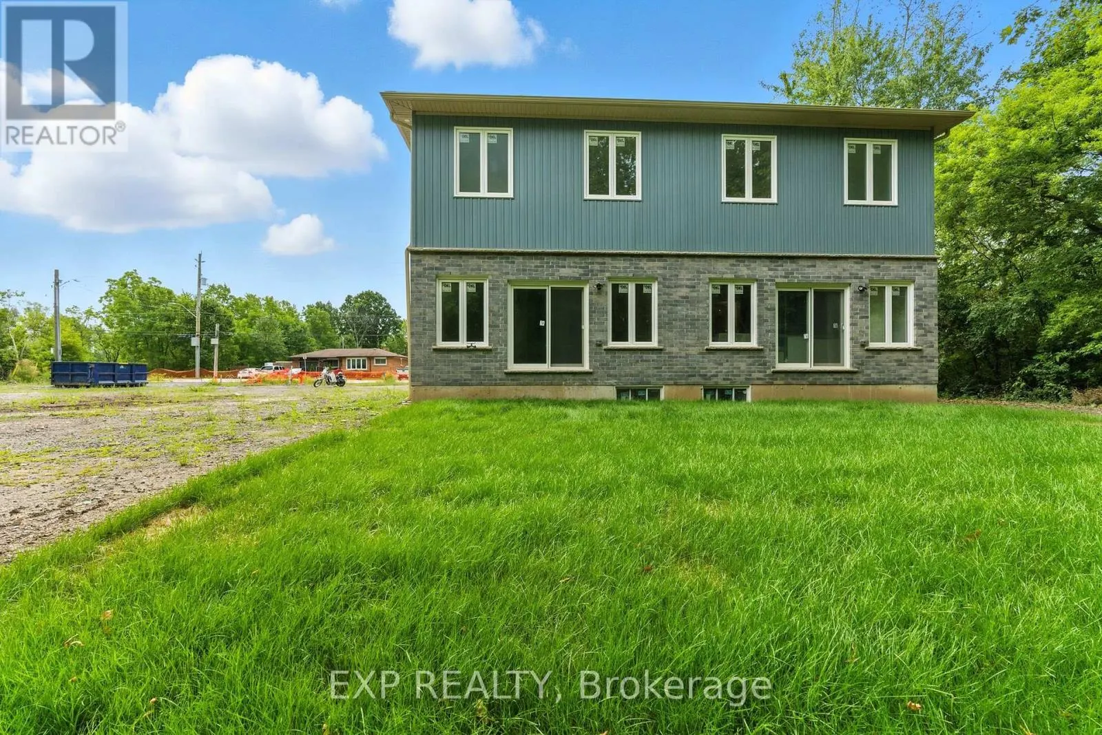 116 FORKS ROAD E