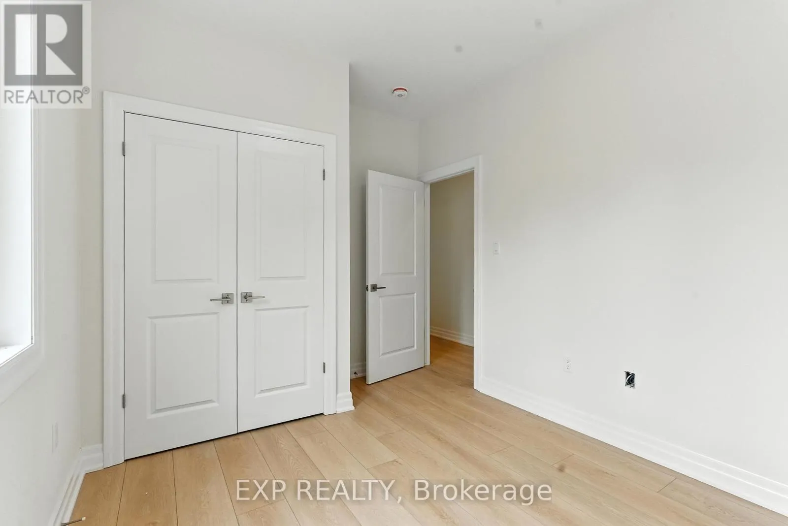 116 FORKS ROAD E
