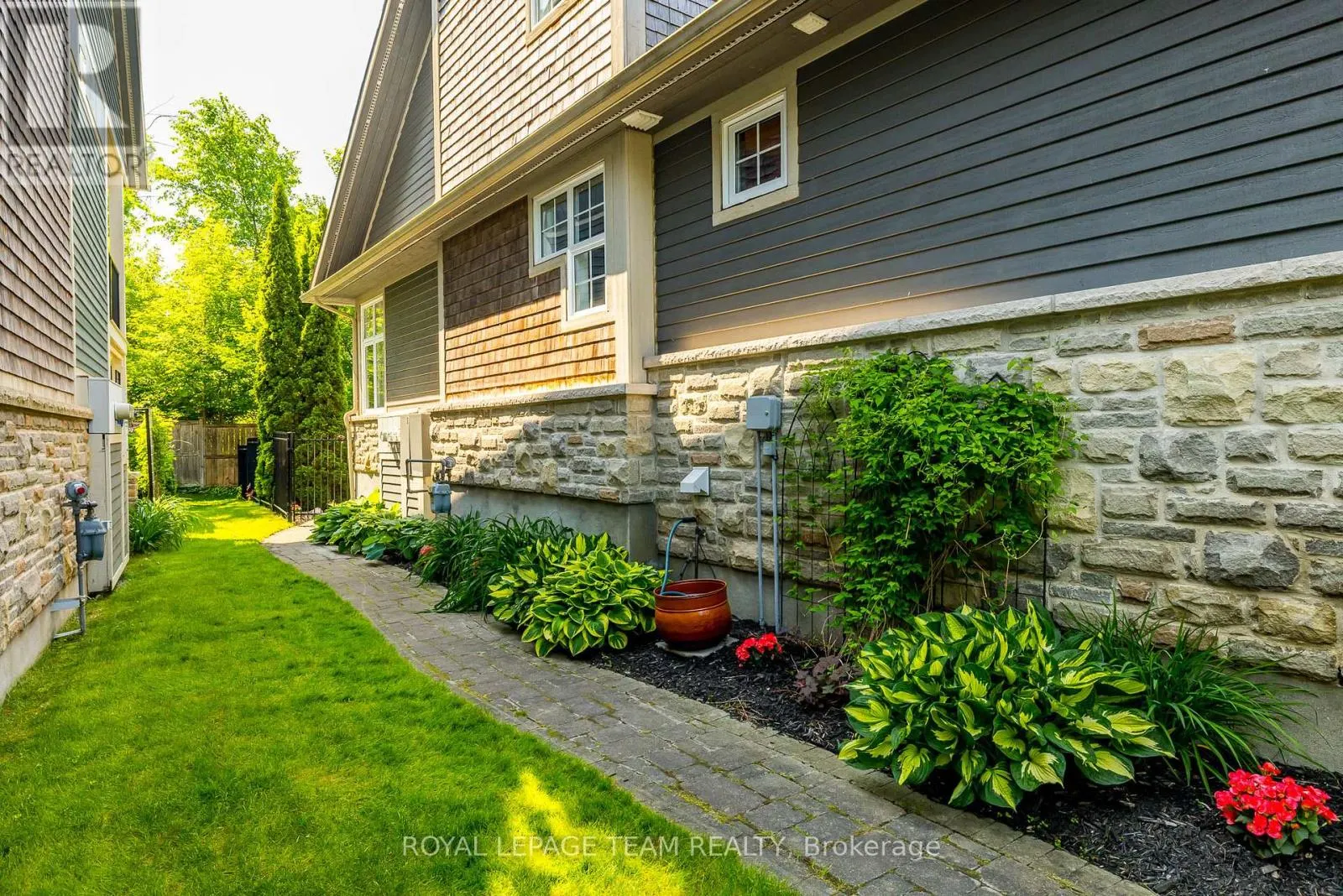 19 TURTLE POINT PRIVATE