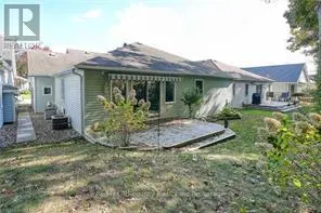 18 WILKINS CRESCENT