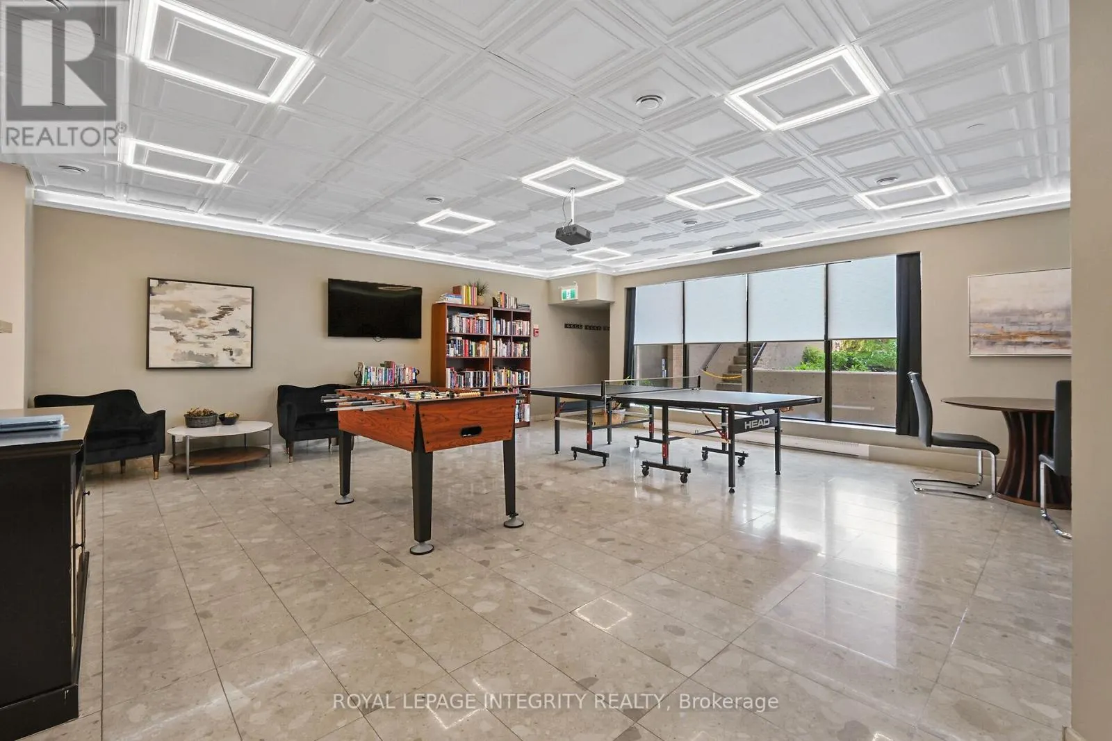 601 - 556 LAURIER AVENUE W