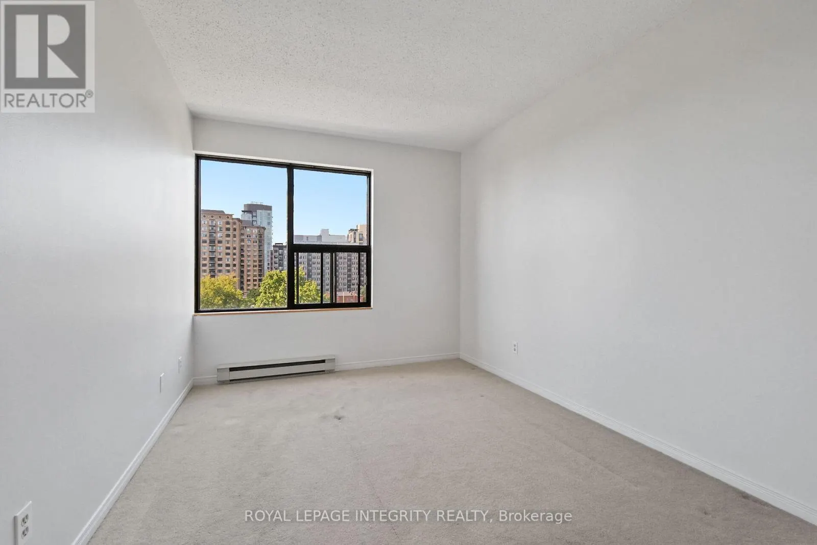 601 - 556 LAURIER AVENUE W