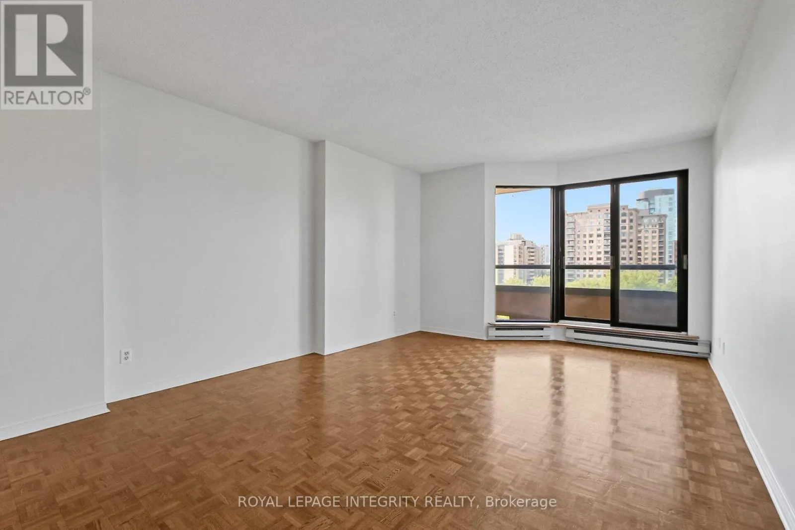 601 - 556 LAURIER AVENUE W
