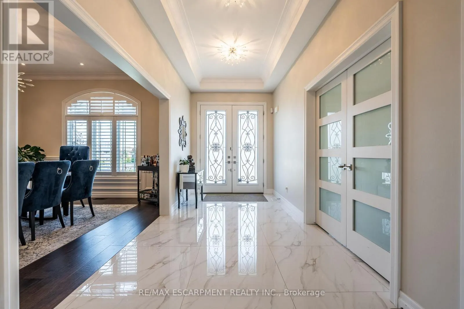 10 HARPER BOULEVARD