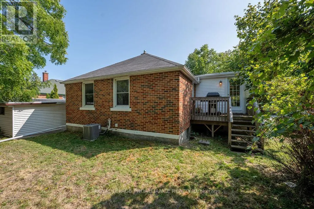 18 REYNOLDS CRESCENT