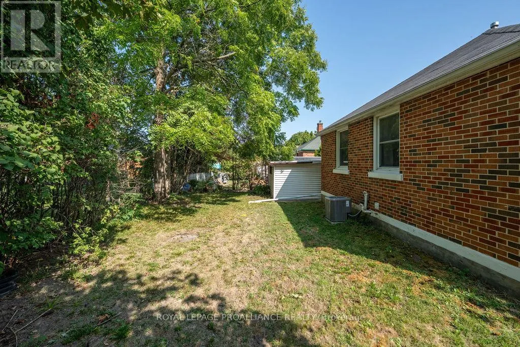 18 REYNOLDS CRESCENT