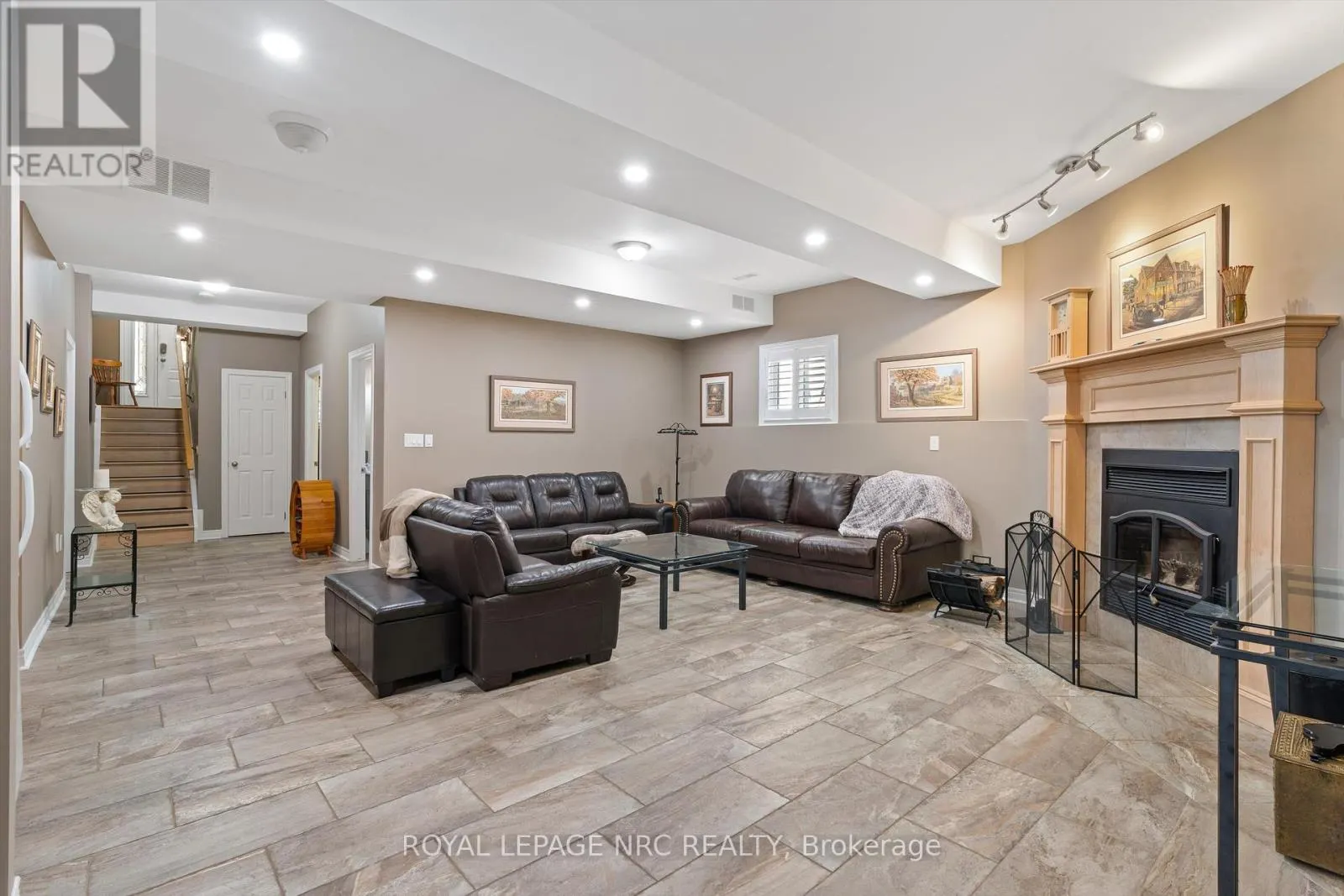 52 THOROLD AVENUE