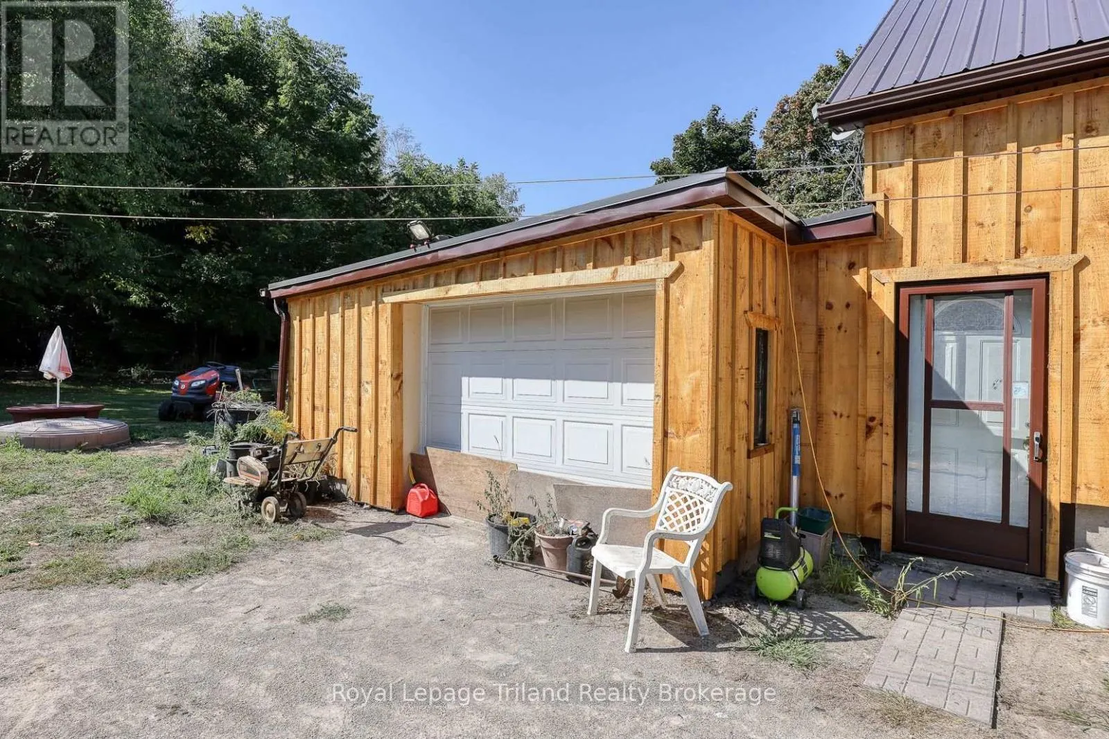 32 BAIRD STREET N