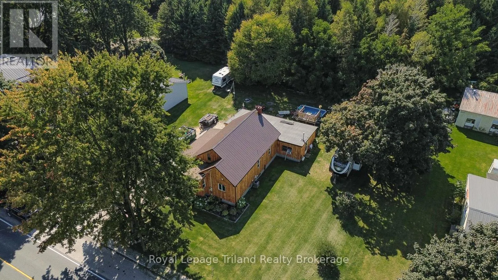 32 BAIRD STREET N