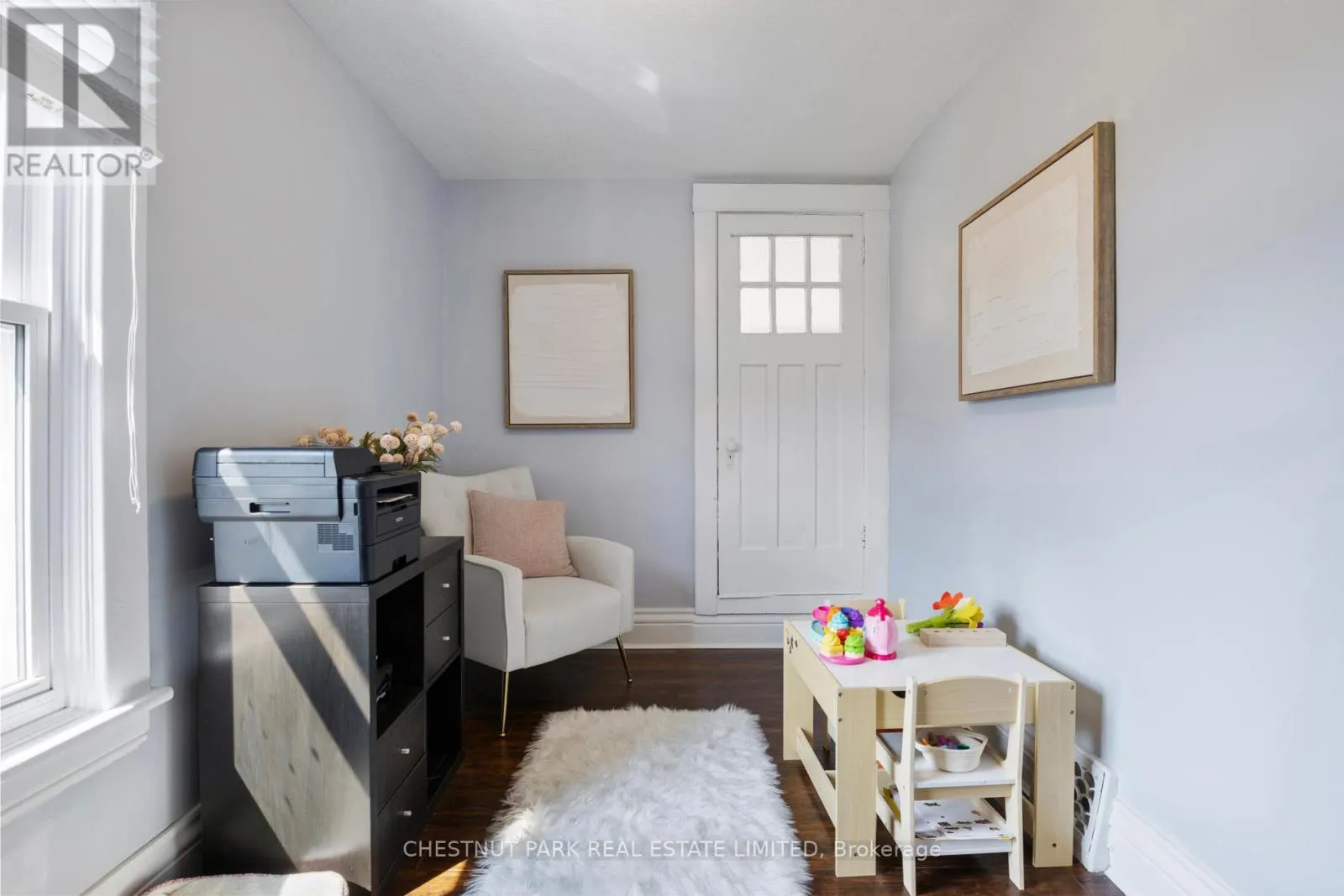 11 FAIRVIEW ROAD