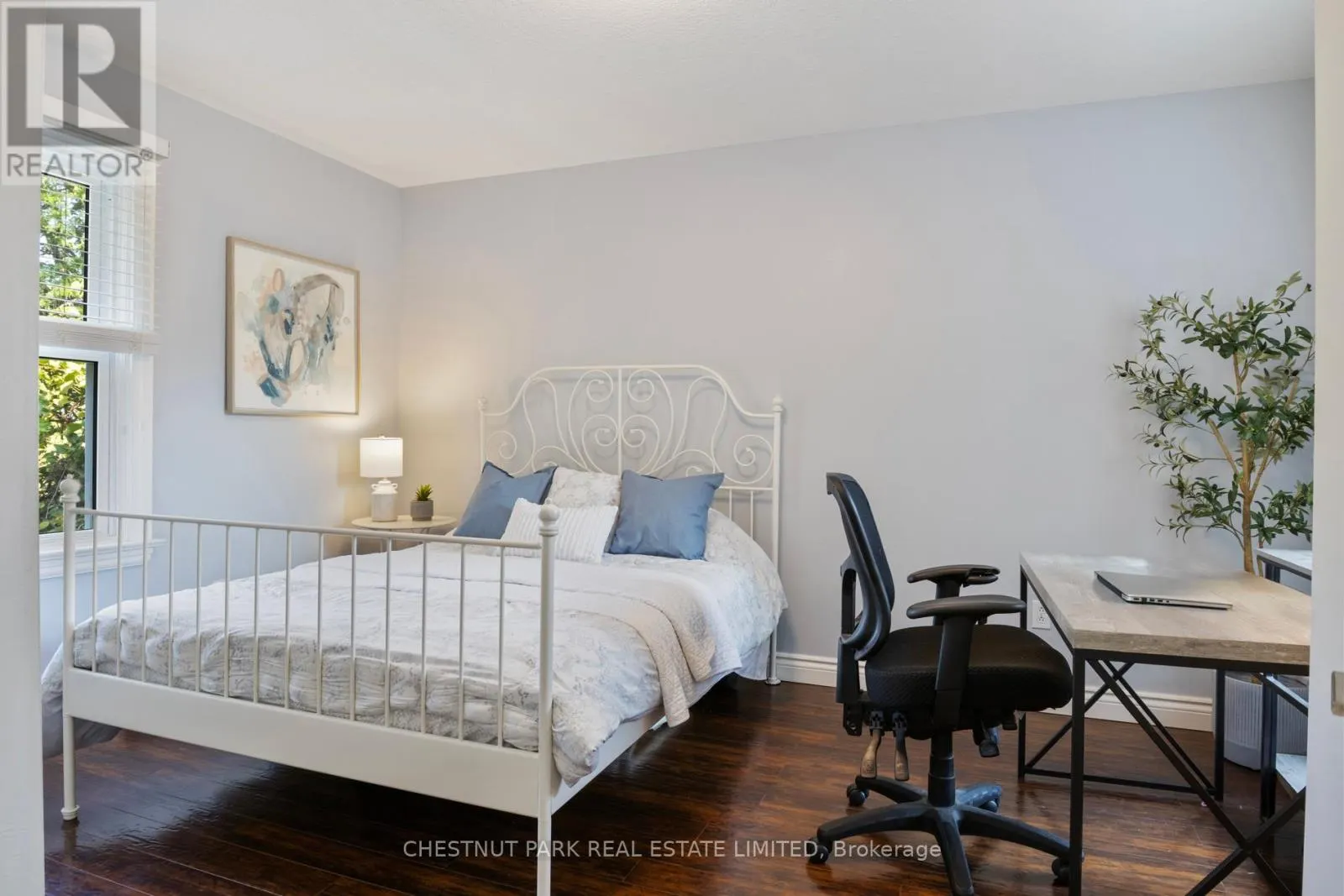 11 FAIRVIEW ROAD
