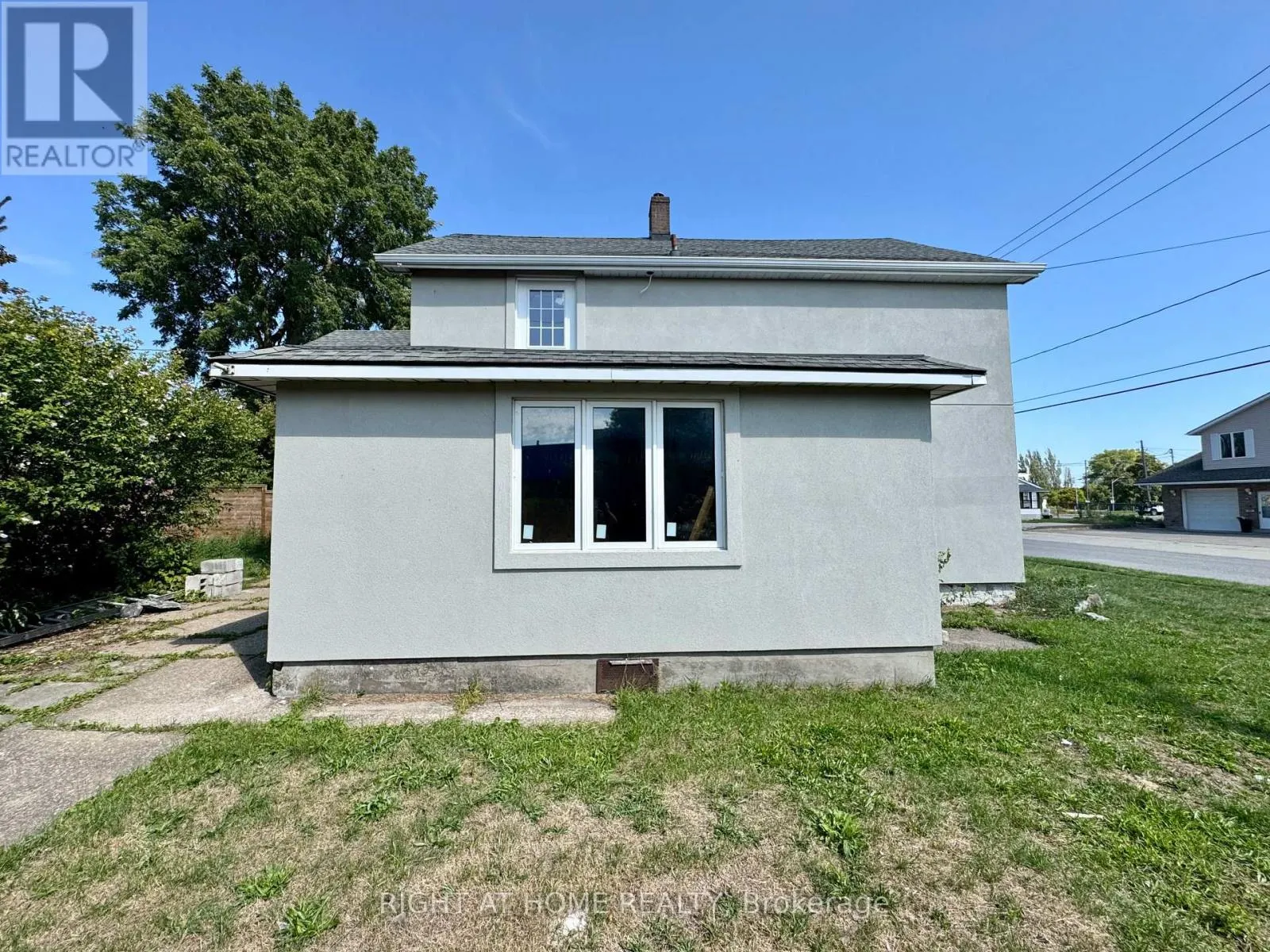 144 WATERLOO STREET