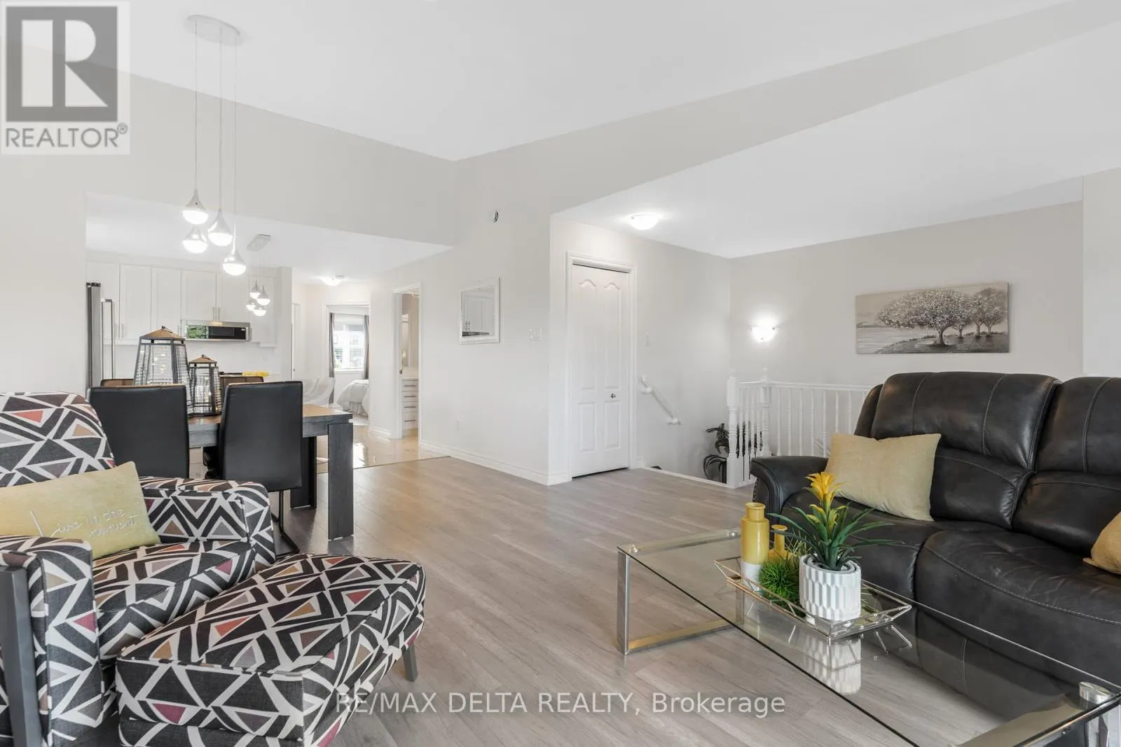 202 - 225 SPENCE AVENUE