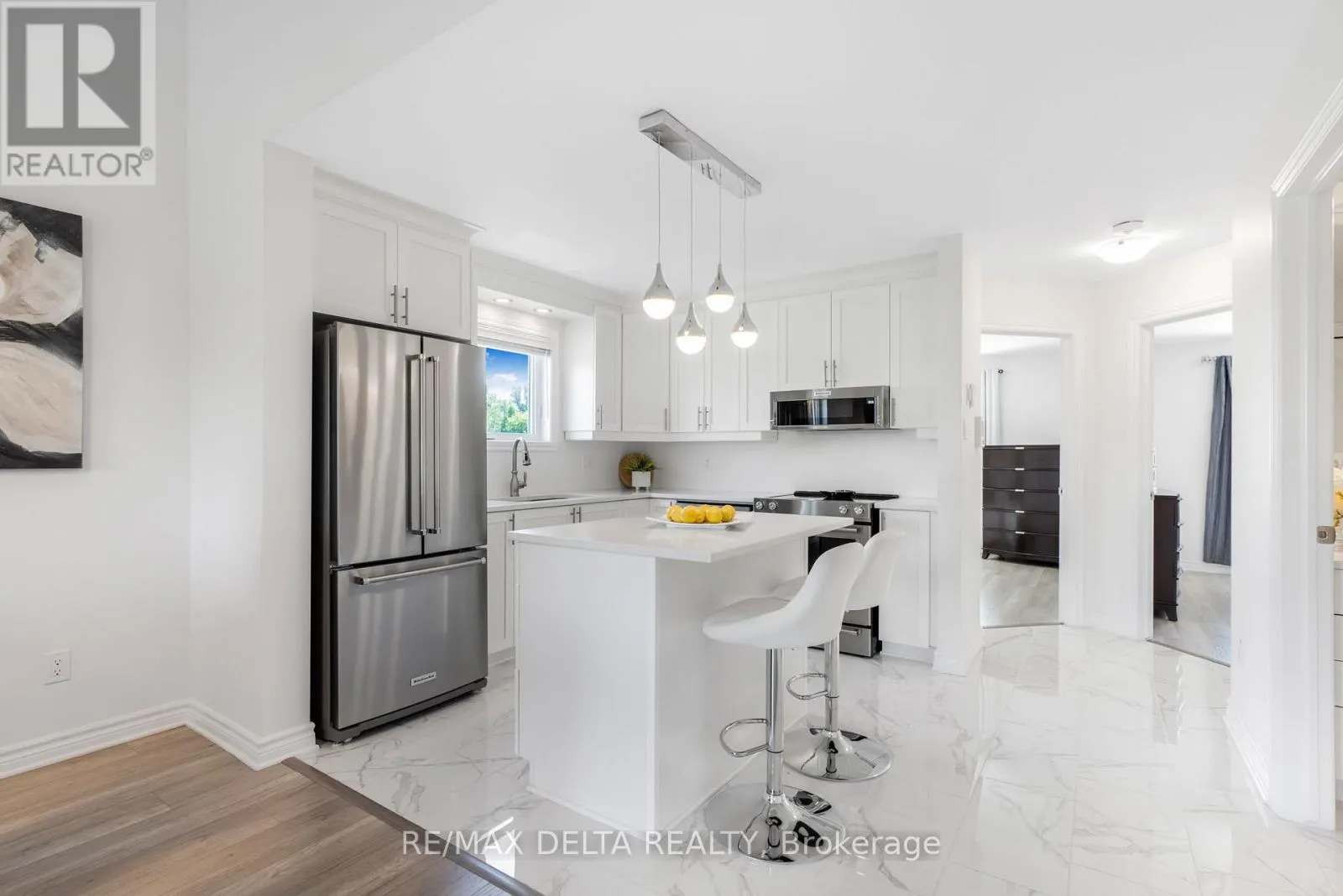 202 - 225 SPENCE AVENUE