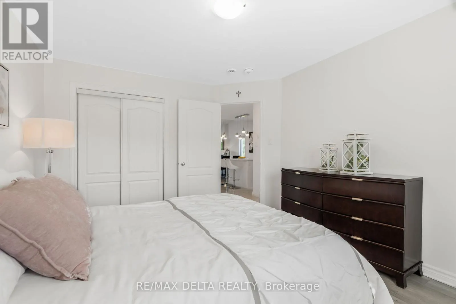 202 - 225 SPENCE AVENUE