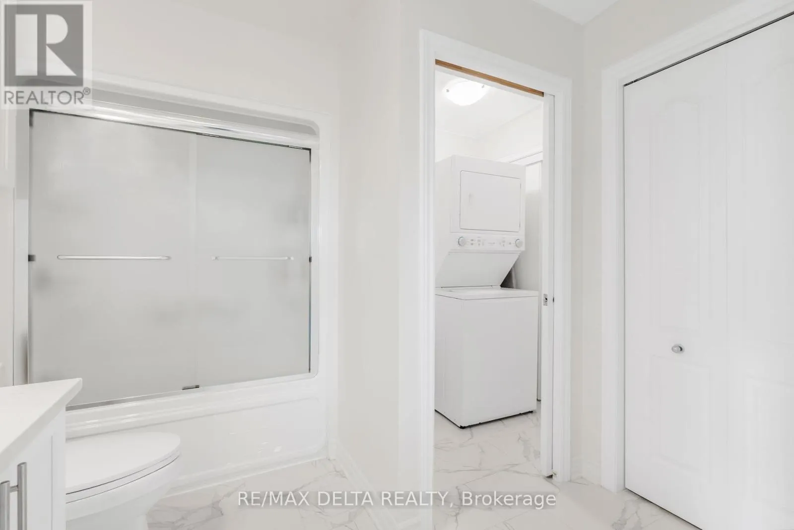 202 - 225 SPENCE AVENUE