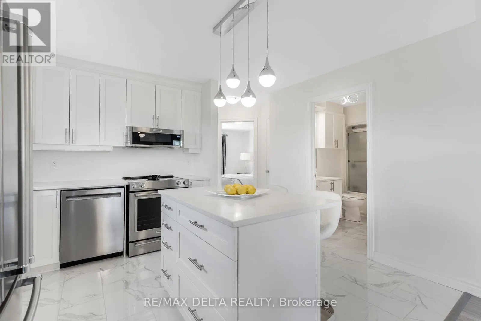 202 - 225 SPENCE AVENUE