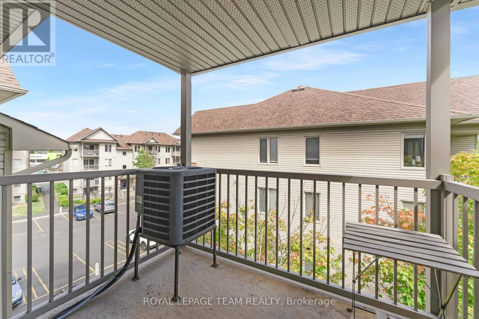 8 - 575 STONEFIELD PRIVATE