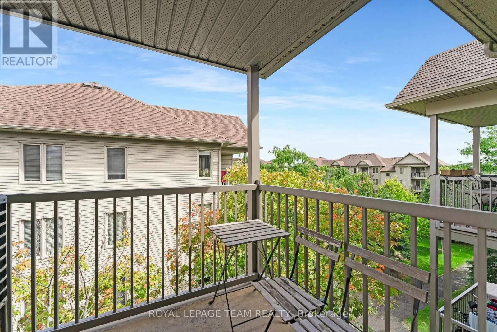 8 - 575 STONEFIELD PRIVATE