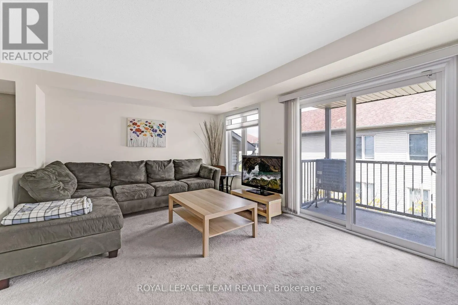 8 - 575 STONEFIELD PRIVATE
