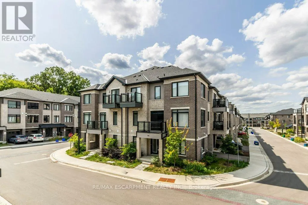 1115 - 585 COLBORNE STREET E