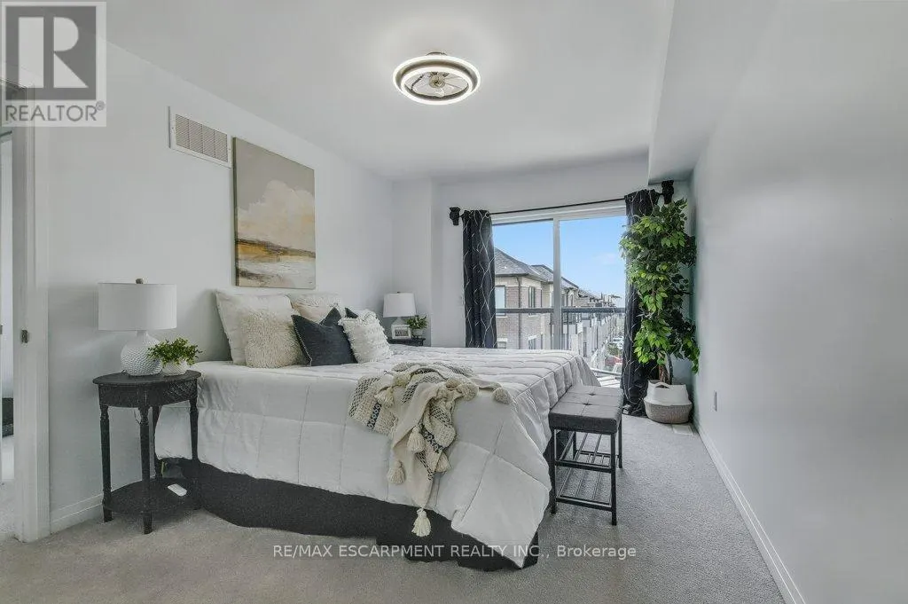 1115 - 585 COLBORNE STREET E
