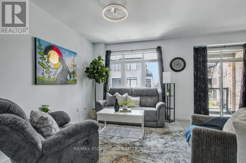 1115 - 585 COLBORNE STREET E