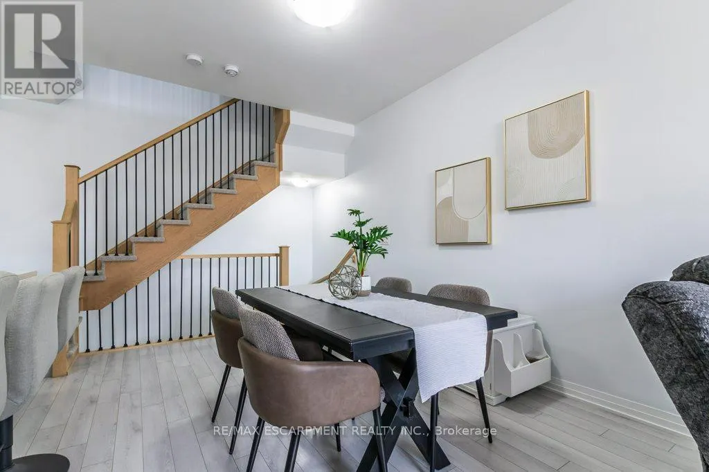 1115 - 585 COLBORNE STREET E