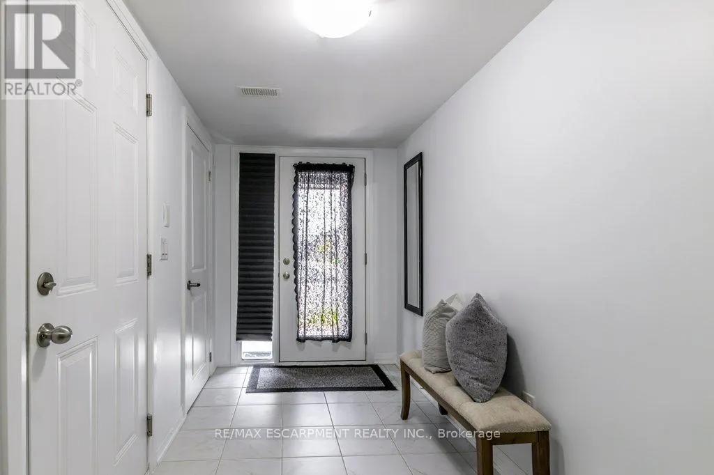 1115 - 585 COLBORNE STREET E