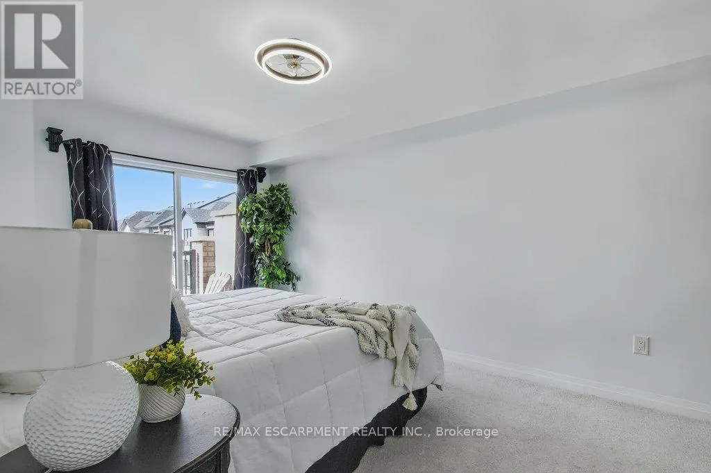 1115 - 585 COLBORNE STREET E