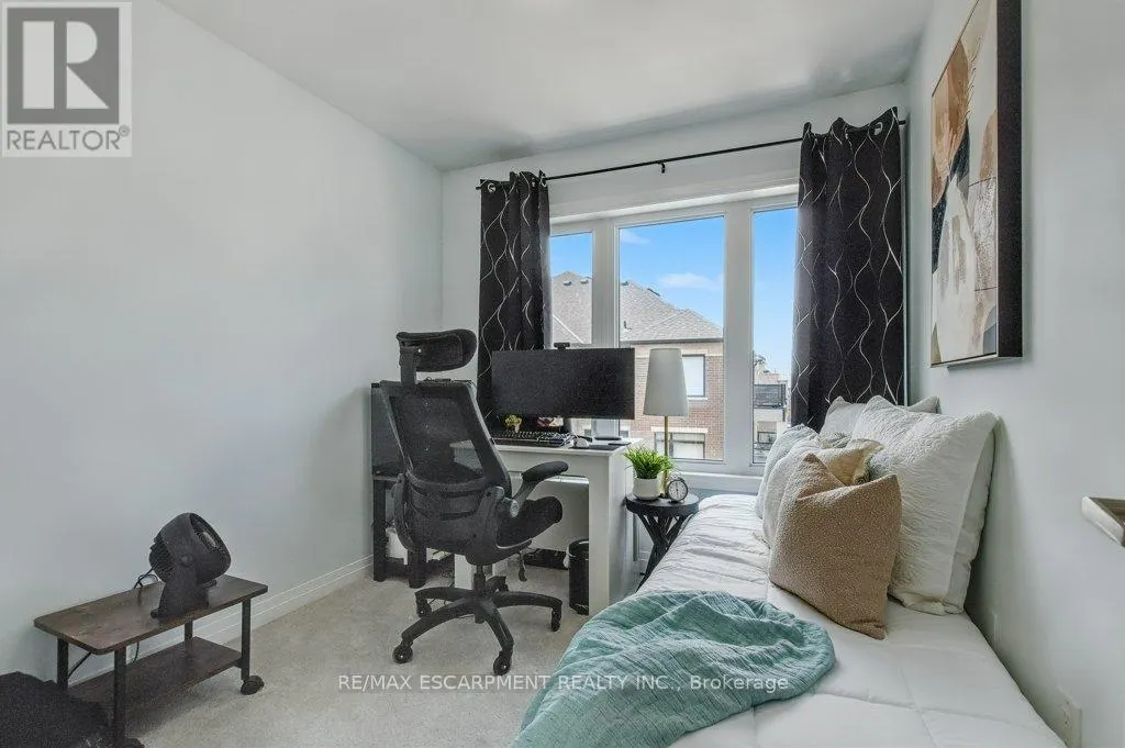 1115 - 585 COLBORNE STREET E