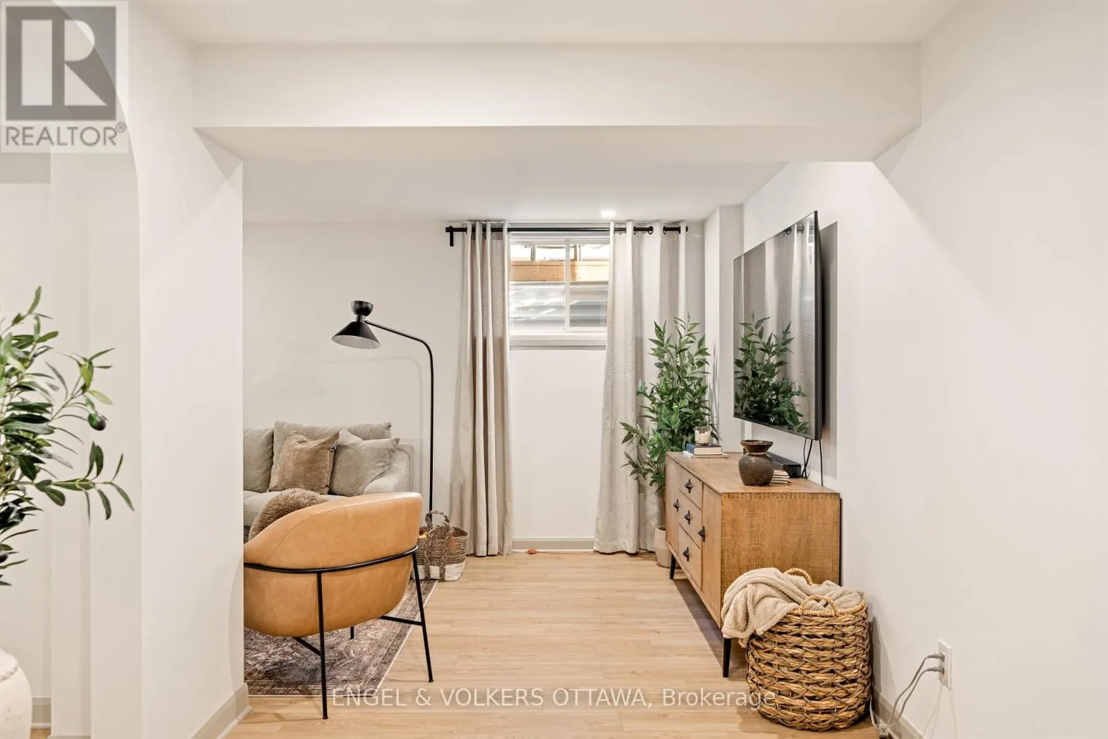 601 IDYLLIC TERRACE