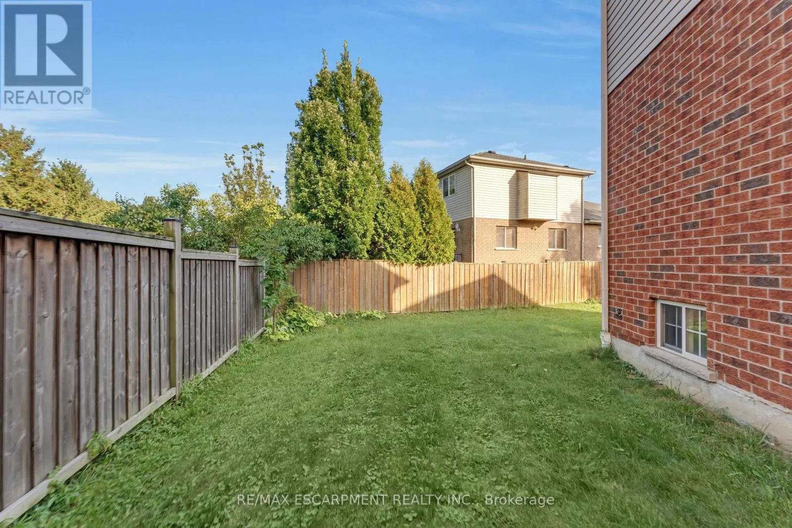 36 CONNELL CRESCENT