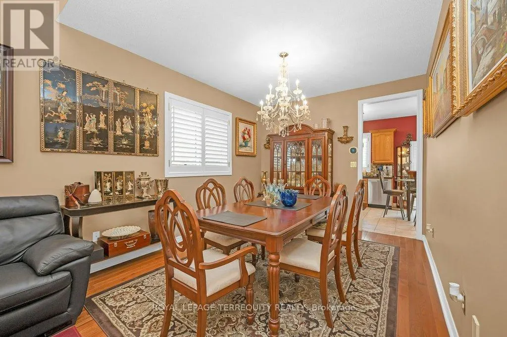 15 ARMOUR CRESCENT