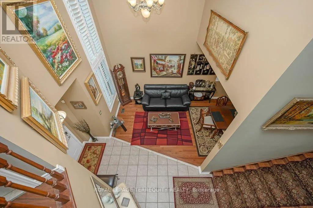 15 ARMOUR CRESCENT