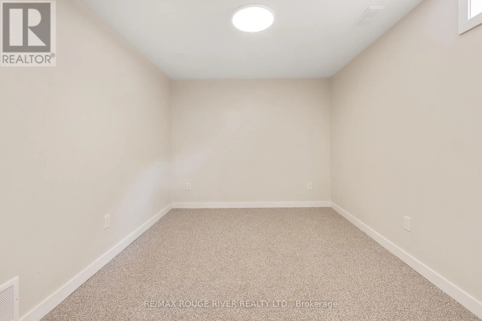 363 CAMPBELL STREET